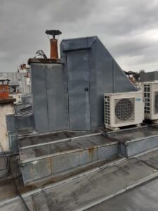 AVANT


ZINC


38 RUE CROIX DES PETITS CHAMPS

75001 PARIS