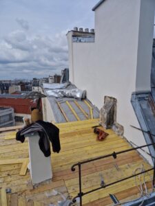 PENDANT


ZINC


68 AVENUE REPUBLIQUE 
75011 PARIS